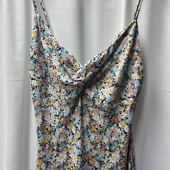 Abercrombie and Fitch Pastel Flower Twist Spaghetti Strap Dress- XS - Picture 3 of 5